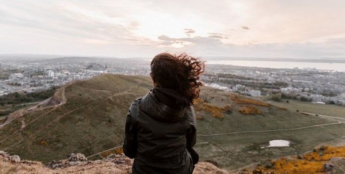 edinburgh-arthurs-seat-panorama