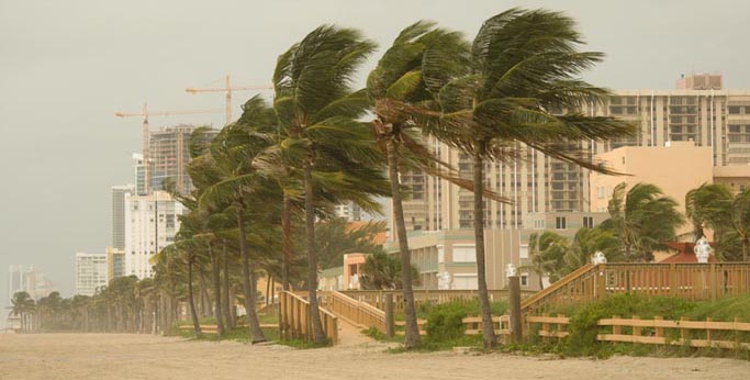 jak-se-chovat-pri-hurikanu-01a